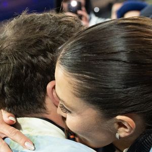Exclusif - Antoine Dupont, Iris Mittenaere lors du match de rugby du Tournoi des Six Nations France contre Angleterre au Stade de France à Saint-Denis le 14 mars 2026. © AGENCE / BESTIMAGE