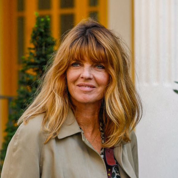 Gwendoline Hamon a récemment publié sur Instagram un montage photo surprenant où son visage apparaît fusionné avec celui de son fils Gabriel. 

Gwendoline Hamon - Arrivées à l'enregistrement de l'émission "Vivement Dimanche" au Studio Gabriel, présentée par M.Drucker et diffusée sur France 3, à Paris, France. © Christophe Clovis/Bestimage