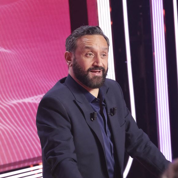 Exclusif - Cyril Hanouna, sur le plateau de l’émission « TPMP » présentée par C.Hanouna et diffusée en direct sur C8, Paris, France, le 25 fevrier 2025. © Jack Tribeca / Bestimage