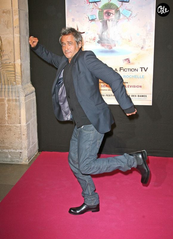 Aujourd'hui encore célibataire, Jean-Michel Tinivelli confiait récemment avec humour : "On m’a peut-être jeté une malédiction !"

Jena-Michel Tinivelli à l'ouverture du 12e Festival de la Fiction TV de La Rochelle.

© GENGIS BORDENAVE / BESTIMAGE