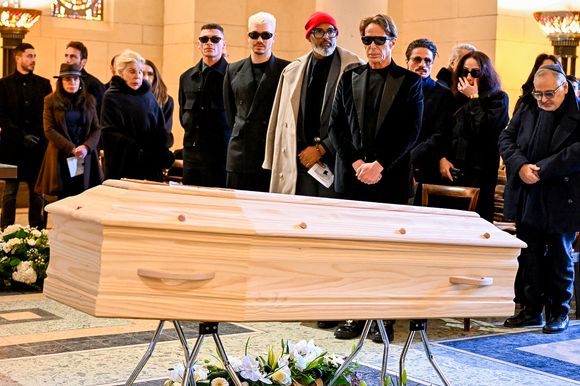 Lloyd Klein - Obsèques de Jocelyne Wildenstein (femme chat) au crématorium du cimetière du Père-Lachaise à Paris, France, le 23 janvier 2025. © Pierre Perusseau/Bestimage