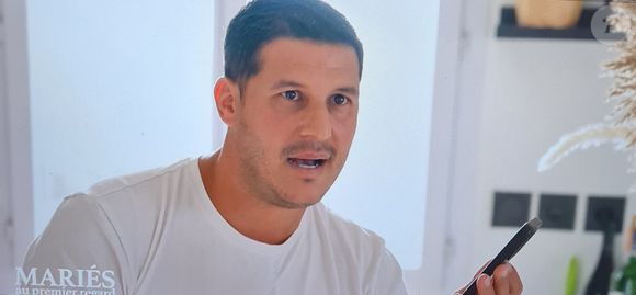 Il a reconnu Clémence, mais on ne sait pas s'il va dire "oui"
Mariage de Clémence et Malik lors de l'épisode 7 de "Mariés au premier regard 2025" du 14 avril, sur M6