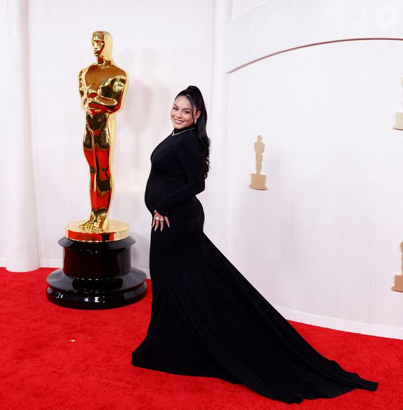 Pour sa première grossesse, elle avait dévoilé son baby bump aux Oscars

Vanessa Hudgens arrive sur le tapis rouge de la 96e cérémonie des Oscars à Los Angeles, CA, USA, le dimanche 10 mars 2024. Photo par John Angelillo/UPI/ABACAPRESS.COM