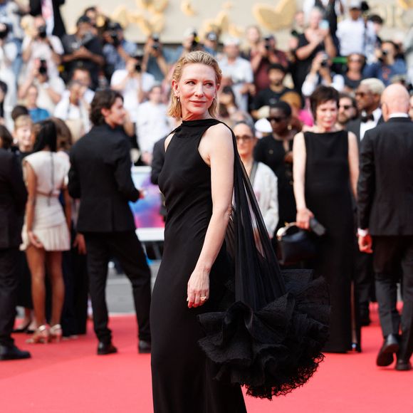 Cate Blanchett - Montée des marches de la cérémonie de clôture du 78ème Festival International du Film de Cannes, au Palais des Festivals à Cannes. Le 24 mai 2025
© Jacovides-Moreau / Bestimage