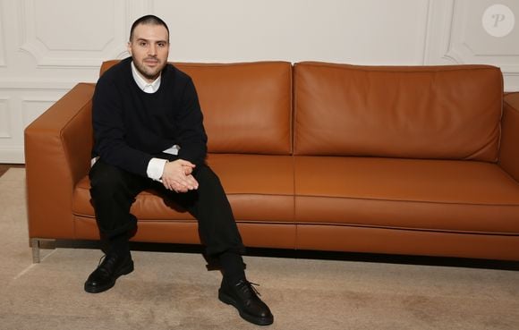Exclusif - Jérémy Chatelain présente son nouveau clip "Carton à droite" en avant-première à l'Apple Store des Champs-Elysées à Paris le 21 mars 2019. Jérémy apprendra par la suite au public comment remixer son propre clip avec Garage Band, sur iPad.
© Denis Guinebourg / Bestimage