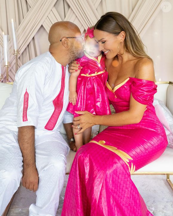 Vitaa avec son mari Hicham et leur fille Noa. Août 2023.