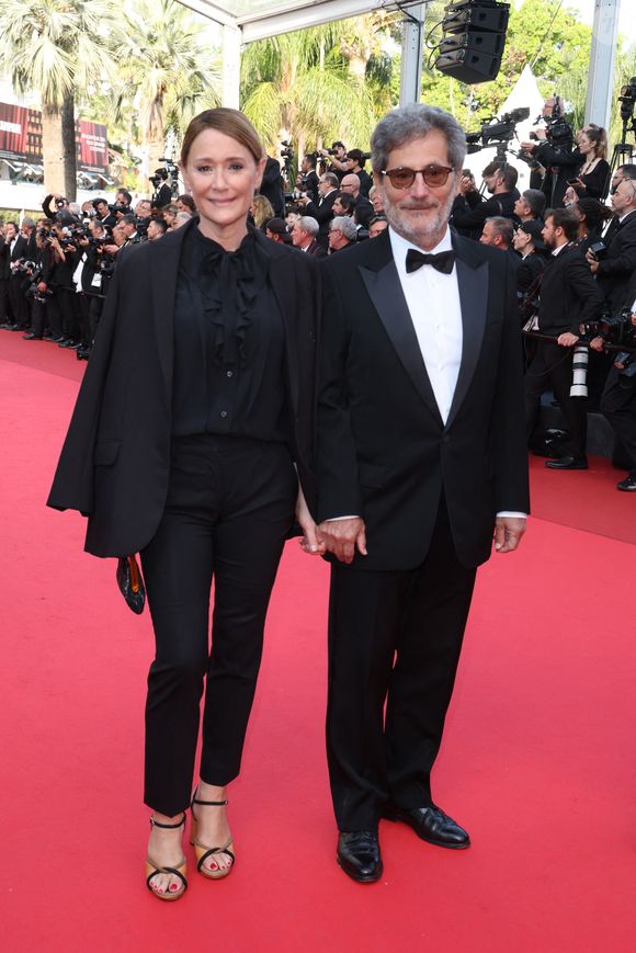 Daniela Lumbroso et son mari Eric Ghebali - Montée des marches du film « The Phoenician Scheme » lors du 78ème Festival International du Film de Cannes, au Palais des Festivals à Cannes. Le 18 mai 2025
© Jacovides-Moreau / Bestimage