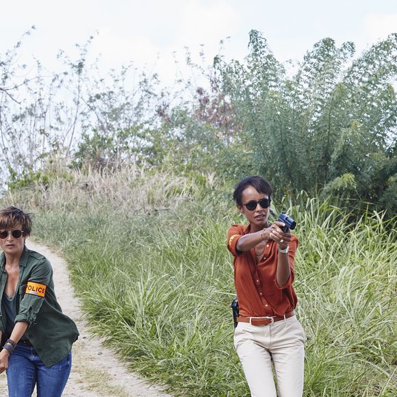Exclusif -  Julien Beramis, Béatrice De la Boulaye et Sonia Rolland sur le tournage de la série "Tropiques criminels" en Martinique diffusée le 22 novembre sur France 2. Le 8 mai 2019
© Sylvie Castioni / Bestimage