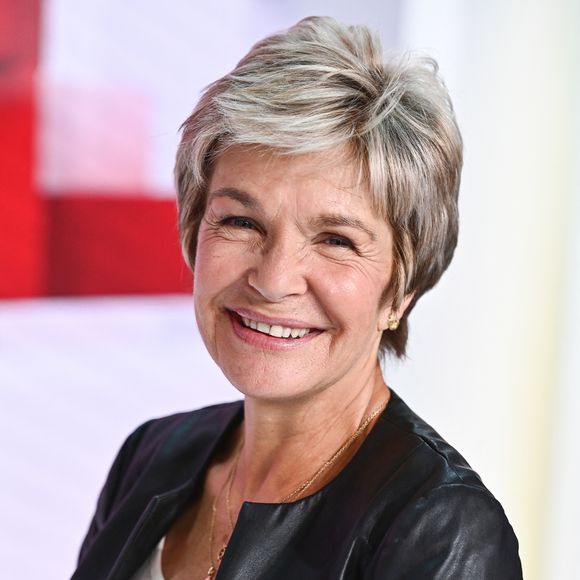 Exclusif - Veronique Jannot - Enregistrement de l'émission Vivement dimanche au studio Gabriel, présentée par M.Drucker et diffusée sur France 3 le 15 octobre 2023.
© Guillaume Gaffiot / Bestimage