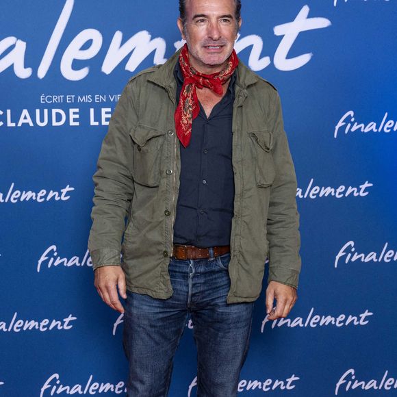 Jean Dujardin - Avant-première du film "Finalement" de C. Lelouch qui fête son 87ème anniversaire au Grand Rex à Paris le 30 octobre 2024. © Pierre Perusseau/Bestimage