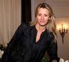 Sarah Poniatowski a beau mener une vie parisienne, notamment pour gérer sa carrière professionnelle de designer et de décoratrice d'intérieur, elle est installée une bonne partie de l'année chez nos voisins marocains.

Exclusif - Sarah Lavoine Poniatowski - Les célébrités assistent au 42ème "Cocktail des Ecrivains", organisé par le Cercle MBC au Fouquet's à Paris.