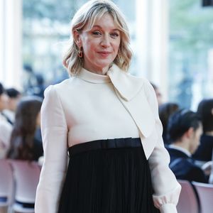 et se met une alarme au bout de 15 minutes de "scrolling" intempestif

Ludivine Sagnier lors du festival du film français de Yokohama en 2025  © Rodrigo Reyes Marin/ZUMA Press Wire/Bestimage