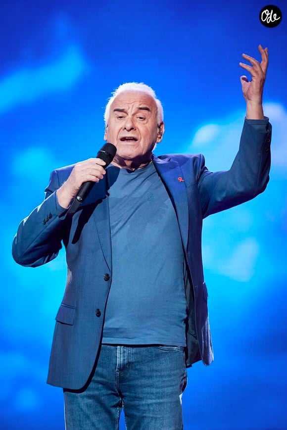 Michel Fugain lors de l’enregistrement de l’émission "Les stars s’unissent pour le Sidaction" au théâtre Marigny à Paris, France, le 11 mars 2025.

© Guirec-Moreau/ Bestimage