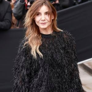 Clotilde Courau au défilé Elie Saab "Collection Haute Couture Printemps/Eté 2026" lors de la Fashion Week de Paris, le 28 janvier 2026 © Christophe Aubert / Bestimage
