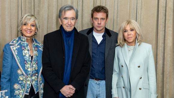 Le milliardaire Bernard Arnault de sortie avec son clan en pleine Fashion Week, il retrouve Brigitte Macron et Rihanna