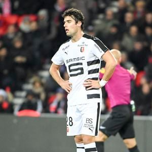 Le couple continue de préserver la vie privée de ses enfants malgré quelques publications familiales.

Yoann Gourcuff - Karine Ferri encourage son compagnon Yoann Gourcuff lors du match Psg-Rennes au Parc des Princes à Paris le 6 novembre 2016.  (victoire 4-0 du Psg)  © Pierre Perusseau/Bestimage