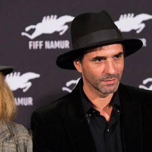 Vanessa Paradis et Samuel Benchetrit au photocall du film "Chien" au 32ème festival international du film francophone de Namur le 5 octobre 2017.

ALAIN ROLLAND/ IMAGEBUZZ/ BESTIMAGE
