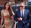 L’avocate est apparue au bras de George Clooney dans une robe dorée vintage Alexander McQueen.

Amal Clooney, George Clooney assistent à A King's Trust Celebration, une soirée spéciale au Royal Albert Hall célébrant le 50e anniversaire du King's Trust. Photo par GOFF  / BESTIMAGE