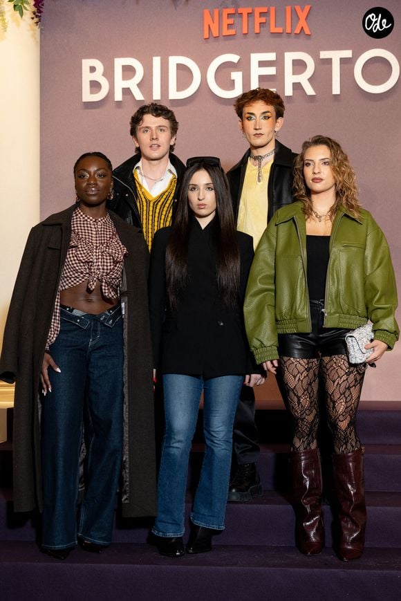 Sarah, Bastiaan, Ambre, Victor et Léa de la Star Academy 2025 - Photocall de l'avant-première mondiale parisienne de la saison 4 Netflix de "Bridgerton" au Palais Brongniart à Paris, France, le 14 janvier 2026. © Cyril Moreau/Bestimage