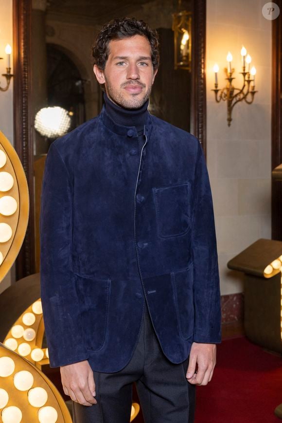 Victor Belmondo, nouvel ambassadeur de Berluti, nouvel ambassadeur de Berluti,  - Photocall pour les 130 ans de Berluti lors de la fashion week à Paris le 22 janvier 2025. © Olivier Borde /Bestimage