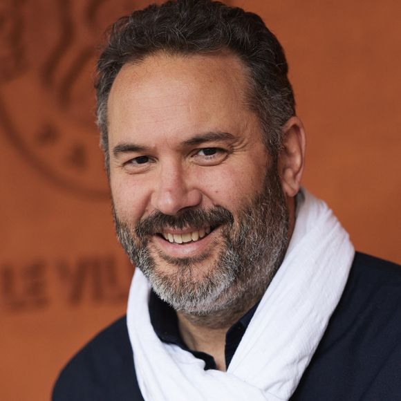Bruce Toussaint - Les célébrités au village lors des Internationaux de France de tennis de Roland Garros 2024 à Paris. Le 5 juin 2024. 
© Jacovides-Moreau/Bestimage