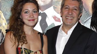 "Ce n'est qu'un au revoir" : Louise Chabat, la fille d’Alain Chabat, a fait un choix symbolique moins d'un an après avoir donné la vie