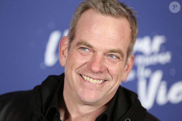 Garou assiste à la première de L'amour c'est mieux que la vie, qui s'est tenue à l'UGC Normandie, à Paris, France, le 17 janvier 2022. Photo par Jerome Domine/ABACAPRESS.COM