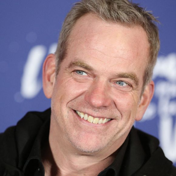Garou assiste à la première de L'amour c'est mieux que la vie, qui s'est tenue à l'UGC Normandie, à Paris, France, le 17 janvier 2022. Photo par Jerome Domine/ABACAPRESS.COM