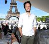 Le chanteur faisait ainsi son retour médiatique après neuf mois d'absence.

Vianney dans la tente VIP lors du Longines Paris Eiffel Jumping au pied de la Tour Eiffel sur le Champ-de-Mars à Paris, France, le 21 juin 2025.

© Perusseau-Veeren/Bestimage