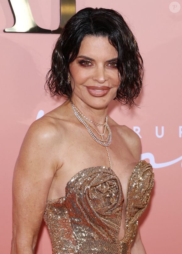 Lisa Rinna - Photocall du "Global Gift Gala" sur la Môme Plage lors du 79ème Festival international du Film de Cannes le 20 mai 2026. © Denis Guignebourg/Bestimage