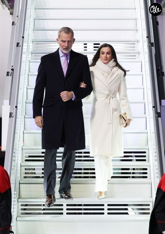Le roi Felipe VI et la reine Letizia d’Espagne, arrivent à Rome lors d'une visite d'Etat de deux jours en Italie, le 10 décembre 2024. 
© Pool / Agence / Bestimage