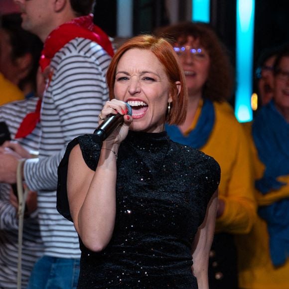 Natasha St-Pier, chanteuse et animatrice canadienne lors du Téléthon 2023, à Saint Denis, près de Paris, France, le 9 décembre 2023. Photo par Alexis Jumeau/ABACAPRESS.COM