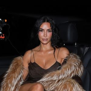 La cour d’assises de Paris a rendu son verdict dans l’affaire du braquage de Kim Kardashian...

Kim Kardashian et sa mère sortent du restaurant Le Voltaire à Paris.  © Yoann Ouahcene / Bestimage
