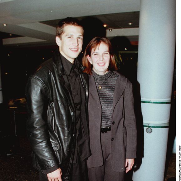 Si ses deux grandes soeurs, Sophie et Juliette, sont parties avant lui du foyer familial, Guillaume Canet partage avec elles une passion...

Guillaume Canet et sa soeur Juliette à l'avant-première du film Barracuda, le 20/10/1997 à Paris. Crédit Coadic Guirec / Bestimage