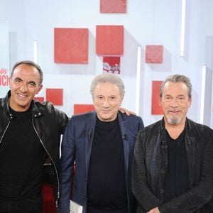 Aurélie Clemente-Ruiz, Nikos Aliagas, Michel Drucker, Florent Pagny et Nicolas Canteloup lors de l'enregistrement de l'émission « Vivement dimanche » au studio Rive Gauche, présentée par Michel Drucker, diffusée sur France 3 le 21 juin 2026, à Paris, France, le 20 mai 2026. © Guillaume Gaffiot/Bestimage