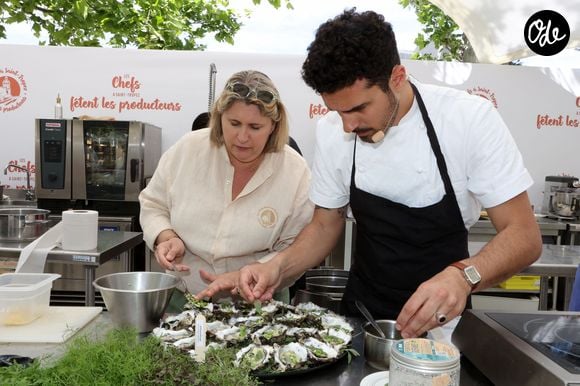 Les Chefs à Saint-Tropez fêtent les producteurs - Démonstration culinaire avec La Cheffe Stéphanie Le Quellec - La Scène - Paris et Les Candidats Quentin Maufrais et Jorick Dorignac - TopChef. © Jean-Marc Lhomer/Bestimage