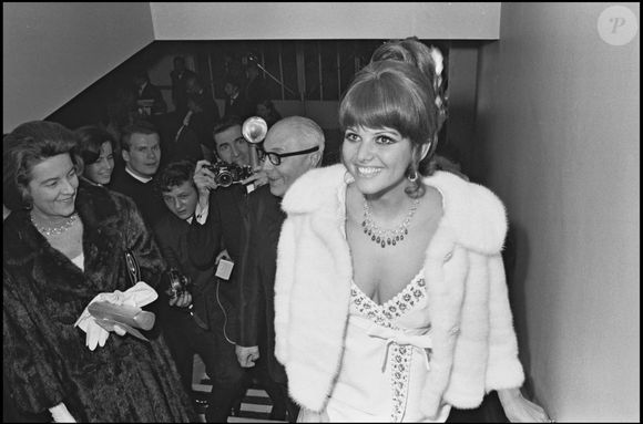 Archives - Claudia Cardinale lors de la soirée de remise des "Prix Triomphe" en 1967. Agence / Bestimage