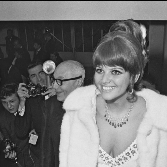 Archives - Claudia Cardinale lors de la soirée de remise des "Prix Triomphe" en 1967. Agence / Bestimage