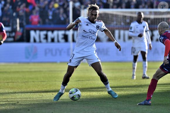 Sekou Mara (bordeaux) - Match nul (1-1) entre Clermont Ferrand et Bordeaux en match de Ligue 1 Uber Eats, le 27 février 2022 à Clermont-Ferrand. 
© Frédéric Chambert / Panoramic / Bestimage