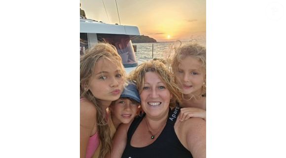 La famille Van der Auwera réunie en vacances sur Instagram.