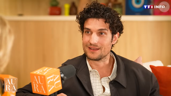 Capture d'écran podcast AURA de TF1 avec Louis Garrel