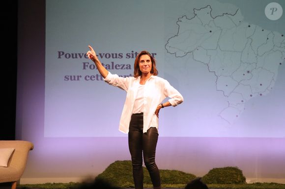 Elle propose désormais des ateliers premium à Paris sur la prise de parole.

Première représentation du show de Alessandra Sublet "Tous les risques n'auront pas la saveur du succès" au Théâtre Antoine à Paris. Le 13 novembre 2023. Photo par Bertrand Rindoff / Bestimage