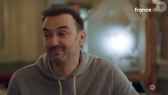 Cyril Lignac ému dans Rendez-vous en terre inconnue, capture d'écran France Télévisions