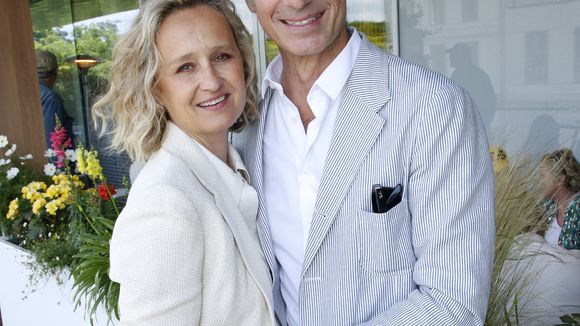 Caroline Roux pas encore prête pour la rentrée : photo avec son mari Laurent, patron de Facebook, pour des vacances en Europe