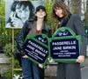 Cet éloignement lui a permis de se protéger du « deuil national » suscité par la disparition de sa mère.

Lou Doillon et Charlotte Gainsbourg - Inauguration de la passerelle Jane Birkin devant les 41-43 quai de Valmy à Paris le 13 décembre 2025. © Cyril Moreau / Bestimage