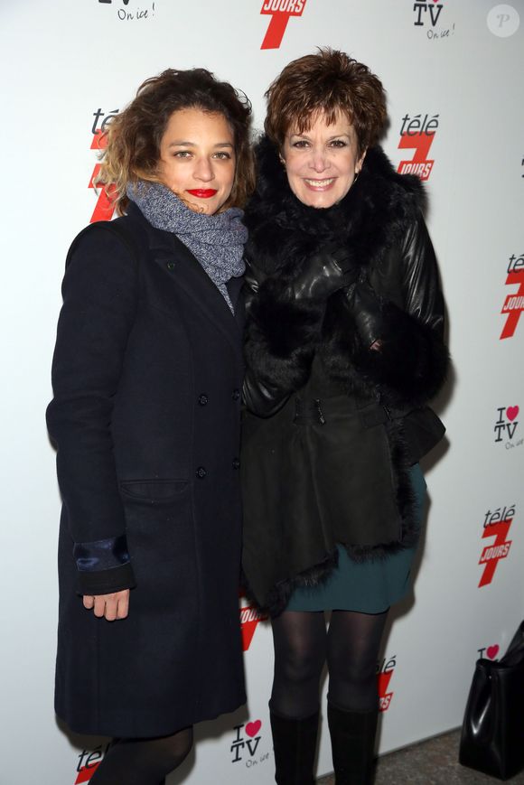 Catherine Laborde et sa fille Gabrièle - Soirée "I love TV" organisée par Tele 7 jours autour de la patinoire du Grand Palais a Paris.  © PIX4U / BESTIMAGE