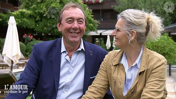 Le couple qui s'était rencontré dans "L'amour est dans le pré" était même absent des 20 ans du programme de M6. 

"L'amour est dans le pré" saison 19 / M6