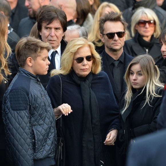 Cameron Smet, Sylvie Vartan, sa fille Darina Scotti, David Hallyday - Sorties de l'église de la Madeleine après les obsèques de Johnny Hallyday à Paris le 9 décembre 2017.
© Veeren / Bestimage