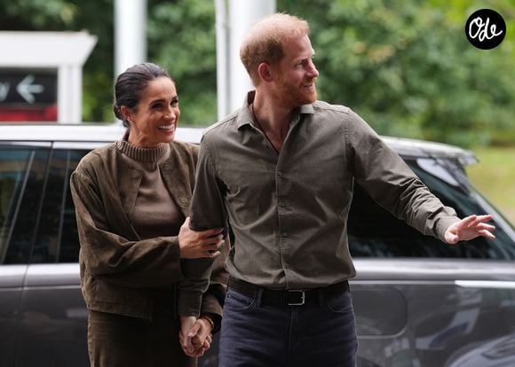Selon l'agence de presse britannique PA, c'est depuis une destination située en Europe que Meghan Markle et ses enfants ont rejoint le duo père-fils.

Le duc et la duchesse de Sussex (Meghan Markle) arrivent à l'Australian National Veterans Arts Museum (ANVAM) à Southbank, Melbourne (Victoria), lors de la première journée de leur voyage officiel en Australie. Date de la photo : mardi 14 avril 2026. © Jonathan Brady / PA Photos / Bestimage