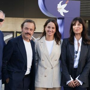 qu'Hélène Médigue a réalisée ! Elle dévoile son nouveau film, "Une place pour Pierrot"

Patrick Mille, Marie Gillain, Helene Medigue et Mathilde Labarthe - Arrivées au cinéma CGR lors de la 18ème édition du Festival du Film Francophone de Angoulême (FFA) le 28 août 2025.

© Coadic Guirec / Bestimage